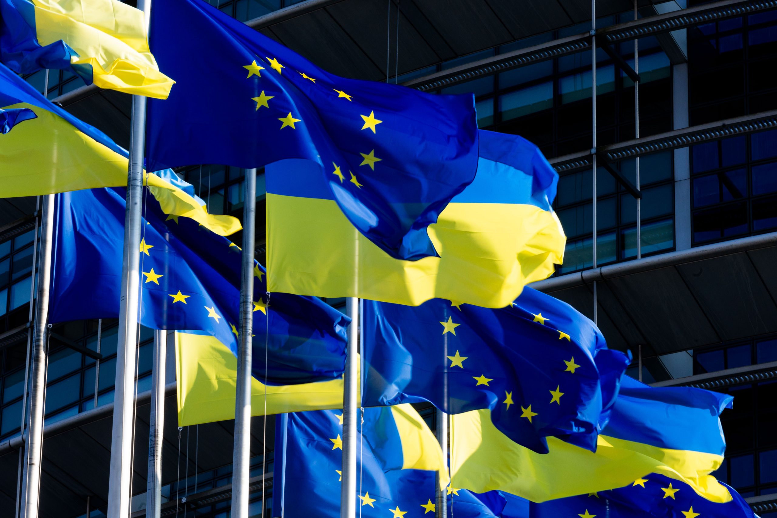 Ukrainian Flag is raised at the EP building in Strasbourg